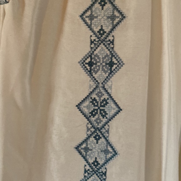 Tunic, never worn w/o tags - Picture 4 of 4